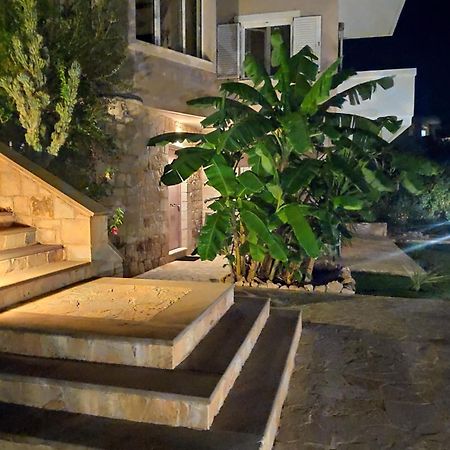 Xenia'S Countryside Guesthouse Agia Marina Buitenkant foto