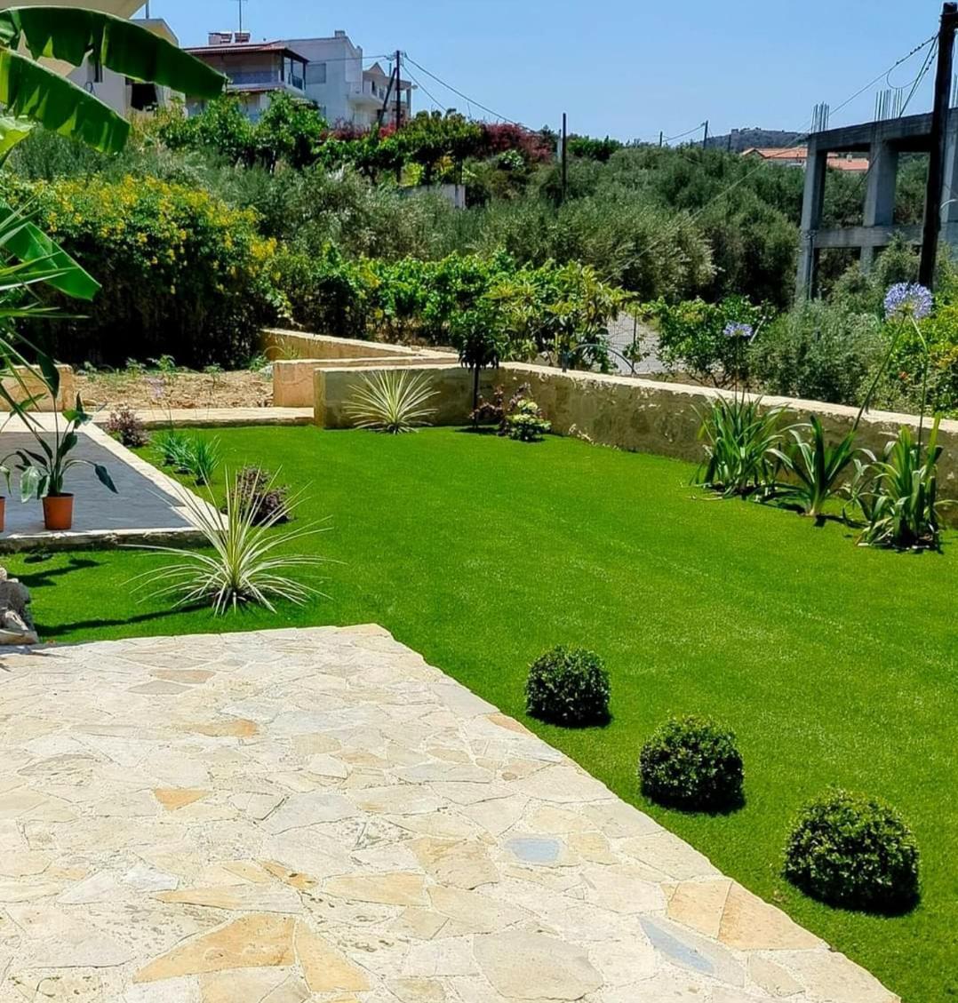 Xenia'S Countryside Guesthouse Agia Marina Buitenkant foto